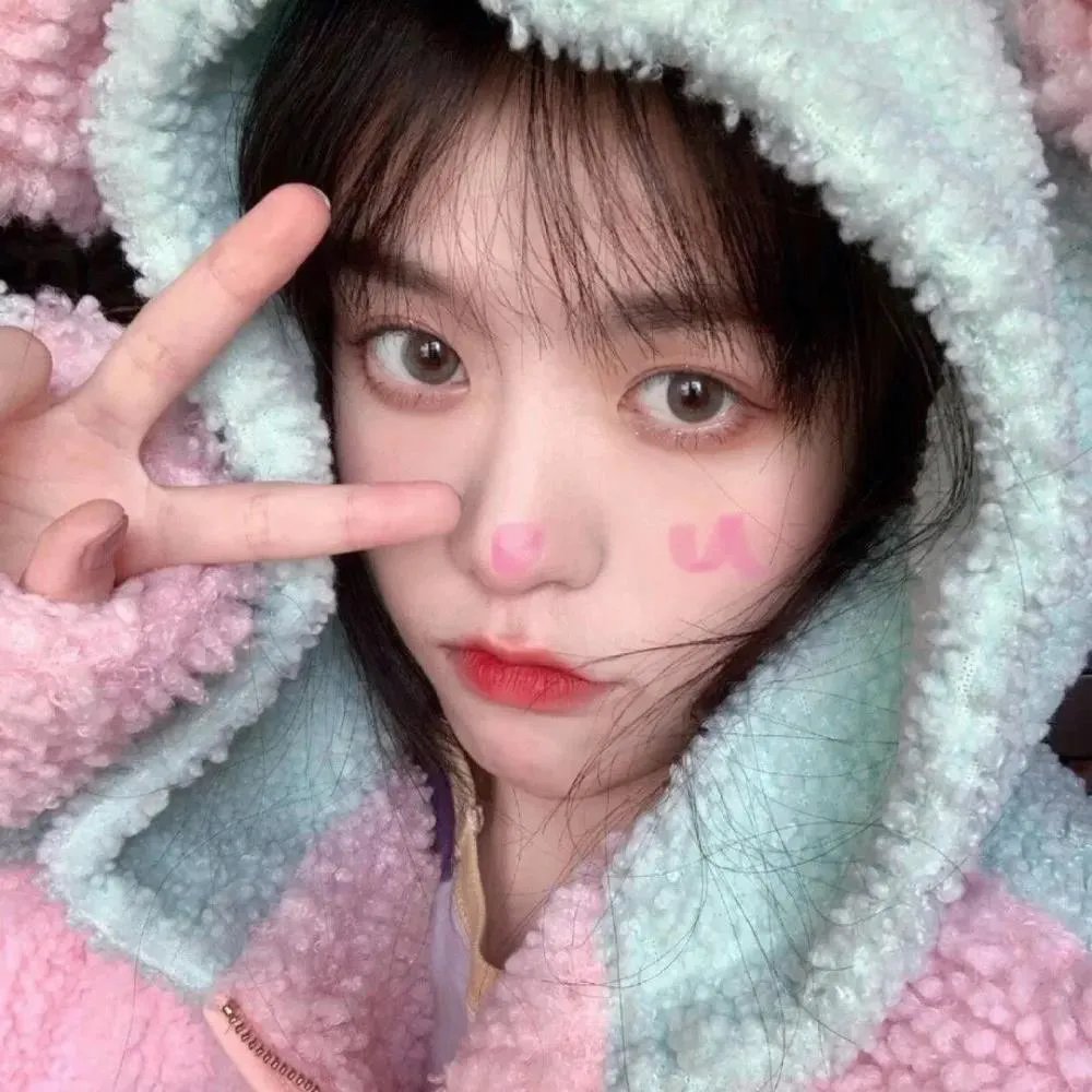 布劳涅森林的女人们